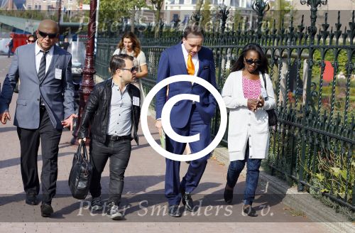 Amsterdam 19 september 2014
 Oleta Adams Roel v Velzen  Farhad Darya  krijgen de Obama tour in het rijksmuseum. Uiteindelijk kwamen ze bij de nachtwacht uit.