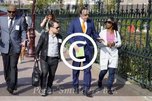 Amsterdam 19 september 2014
 Oleta Adams Roel v Velzen  Farhad Darya  krijgen de Obama tour in het rijksmuseum. Uiteindelijk kwamen ze bij de nachtwacht uit.