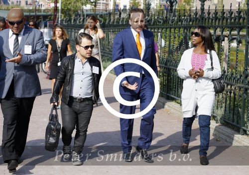 Amsterdam 19 september 2014
 Oleta Adams Roel v Velzen  Farhad Darya  krijgen de Obama tour in het rijksmuseum. Uiteindelijk kwamen ze bij de nachtwacht uit.