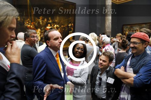 Amsterdam 19 september 2014
 Oleta Adams Roel v Velzen  Farhad Darya  krijgen de Obama tour in het rijksmuseum. Uiteindelijk kwamen ze bij de nachtwacht uit.