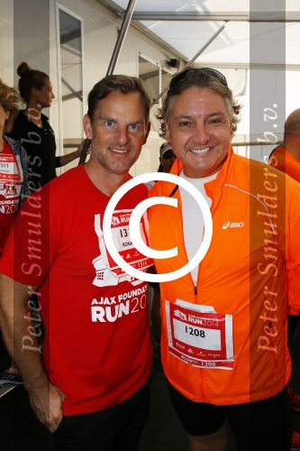 Amsterdam 12 oktober 2014
Rene Froger loopt met zoon Danny beste vriend Frank Schmitt de ajax loop ter voorbereiding op de New York marathon. Ronald de Boer