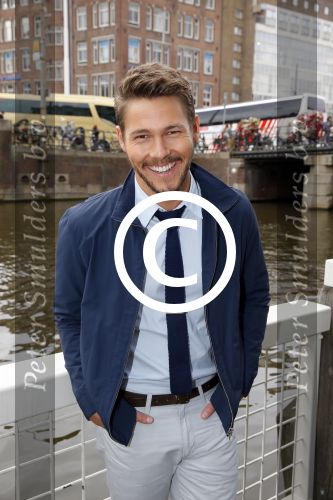 Amsterdam 2 oktober 2014
Boottocht en fotoshoot met Bradley Bell (Executive Producer & Head Writer)ï¿½
Ashleigh Brewer (Ivy Forrester)ï¿½
Darin Brooks (Wyatt Spencer)
Scott Clifton (Liam Spencer)ï¿½
Thorsten Kaye (Ridge Forrester)ï¿½
Kim Matula (Hope Logan)ï¿½
John McCook (Eric Forrester)ï¿½
Heather Tom (Katie Logan)ï¿½
Hunter Tylo (Dr. Taylor Hayes)
van de bold and the beuatiful in hotel l Europe.
