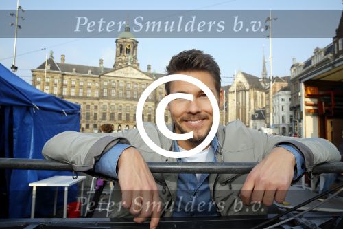 Amsterdam 30 september 2014
Kelly Kruger, Darin Brooks, Kim Matula, Scott Clifton, Ashleigh Brewer en Ferry Doedens uit de Amerikaanse soapserie The Bold and the Beautiful tijdens opnames op de dam in Amsterdam.