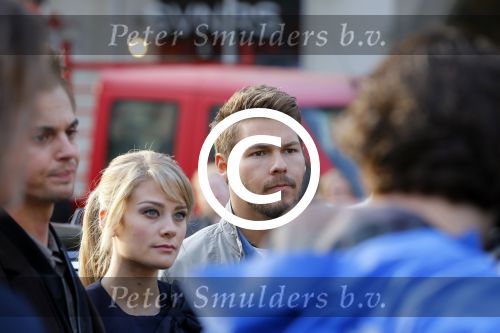 Amsterdam 30 september 2014
Kelly Kruger, Darin Brooks, Kim Matula, Scott Clifton, Ashleigh Brewer en Ferry Doedens uit de Amerikaanse soapserie The Bold and the Beautiful tijdens opnames op de dam in Amsterdam.