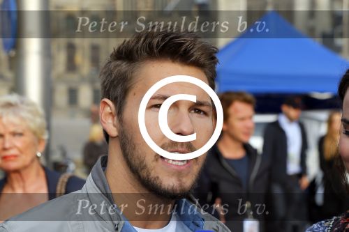 Amsterdam 30 september 2014
Kelly Kruger, Darin Brooks, Kim Matula, Scott Clifton, Ashleigh Brewer en Ferry Doedens uit de Amerikaanse soapserie The Bold and the Beautiful tijdens opnames op de dam in Amsterdam.
