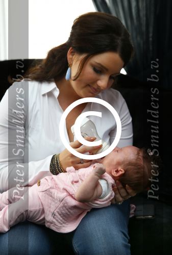 Nijmegen, 18 Oktober 2014
Sieneke met haar man Jan en baby Rosalie van 6 weken oud.
Foto Peter Smulders BV