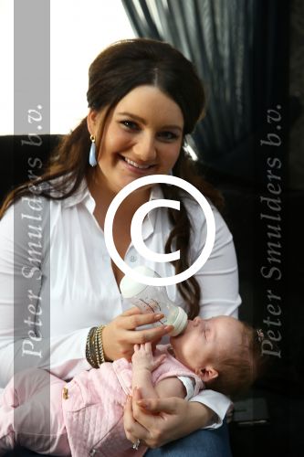 Nijmegen, 18 Oktober 2014
Sieneke met haar man Jan en baby Rosalie van 6 weken oud.
Foto Peter Smulders BV