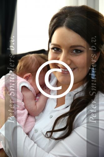 Nijmegen, 18 Oktober 2014
Sieneke met haar man Jan en baby Rosalie van 6 weken oud.
Foto Peter Smulders BV