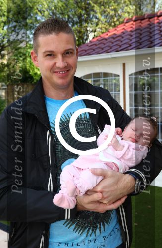 Nijmegen, 18 Oktober 2014
Sieneke met haar man Jan en baby Rosalie van 6 weken oud.
Foto Peter Smulders BV