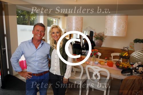 Hoorn 20 september 2014
Sonja Bakker en Jan Reus in hun nieuwe huis in Hoorn.