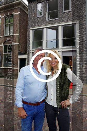 Hoorn 20 september 2014
Sonja Bakker en Jan Reus in hun nieuwe huis in Hoorn.