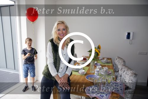 Hoorn 20 september 2014
Sonja Bakker en Jan Reus in hun nieuwe huis in Hoorn.