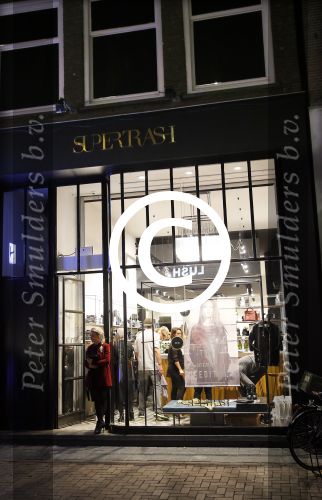 Amsterdam 22 oktober 2014
Diner in de supertrash winkel op de leidse straat.
