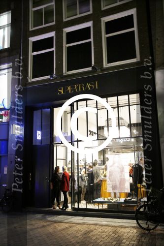 Amsterdam 22 oktober 2014
Diner in de supertrash winkel op de leidse straat.