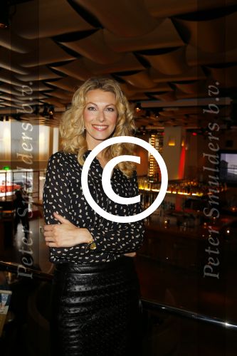Amsterdam 14 oktober 2014
Boekpresentatie Esther Kreukniet en passant bij de oyster Club. Susan Smit