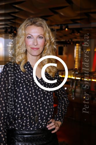 Amsterdam 14 oktober 2014
Boekpresentatie Esther Kreukniet en passant bij de oyster Club. Susan Smit