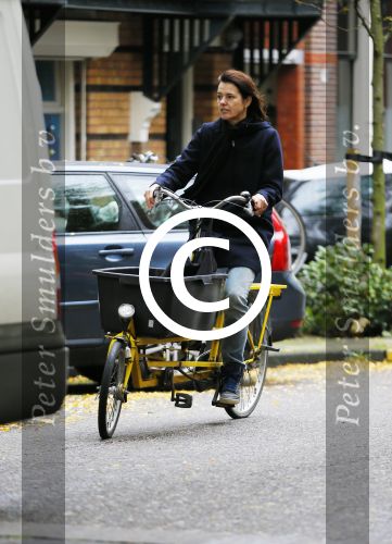 Amsterdam 7 oktober 2014
Susan Visser op de fiets in amsterdam zuid