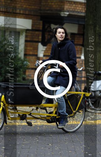 Amsterdam 7 oktober 2014
Susan Visser op de fiets in amsterdam zuid