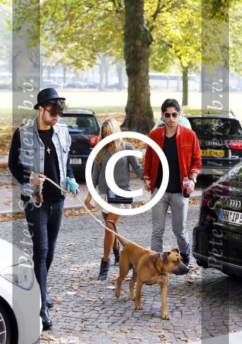 Hamburg 3 oktober 2014
Sylvie Meis verlaat haar appartement met haar nieuwe vriend Samuel Deutsch om te gaan lunchen in een restaurant.
