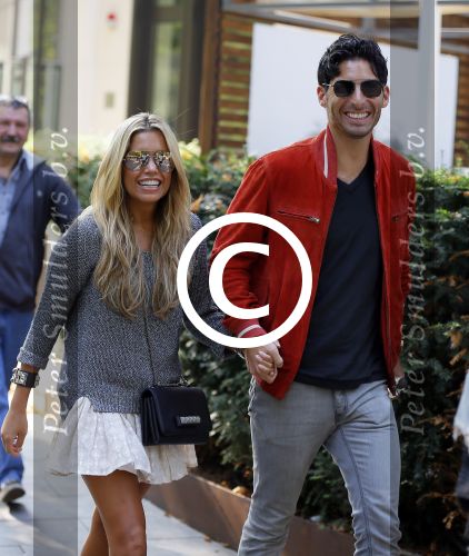 Hamburg 3 oktober 2014
Sylvie Meis verlaat haar appartement met haar nieuwe vriend Samuel Deutsch om te gaan lunchen in een restaurant.