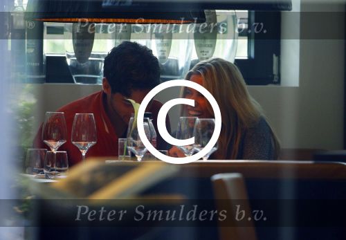 Hamburg 3 oktober 2014
Sylvie Meis verlaat haar appartement met haar nieuwe vriend Samuel Deutsch om te gaan lunchen in een restaurant.