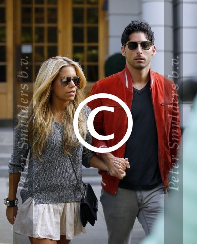 Hamburg 3 oktober 2014
Sylvie Meis verlaat haar appartement met haar nieuwe vriend Samuel Deutsch om te gaan lunchen in een restaurant.