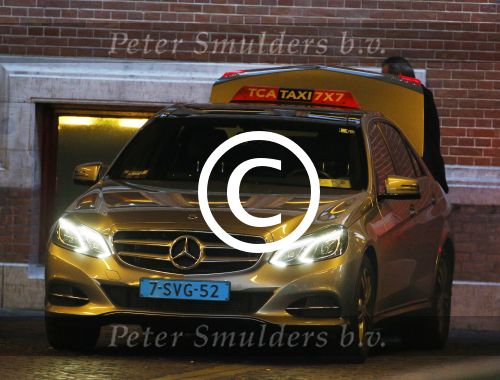 Amsterdam 10 oktober 2014
Sylvie Meis wordt bij het conservatorium hotel opgehaald met de taxi en daaran naar haar advocaat Robert Geerlings en naar schiphol gebracht.