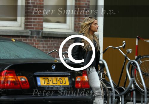 Amsterdam 10 oktober 2014
Sylvie Meis wordt bij het conservatorium hotel opgehaald met de taxi en daaran naar haar advocaat Robert Geerlings en naar schiphol gebracht.