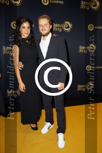 Amsterdam 16 oktober 2014
Uitreiking gouden televizierring in Carre. Toprak yalciner met vriend