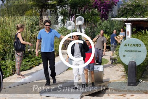 ibiza 26 september 2014
Opnames beste zanger van nederland bij hotel atzaro op ibiza. Rene Froger Jan Smit Xander de Buisonje Edsilia Rombley Andre Hazes jr vliegen daarna met prive vliegtuig naar Nederland