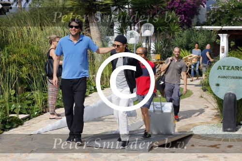 ibiza 26 september 2014
Opnames beste zanger van nederland bij hotel atzaro op ibiza. Rene Froger Jan Smit Xander de Buisonje Edsilia Rombley Andre Hazes jr vliegen daarna met prive vliegtuig naar Nederland