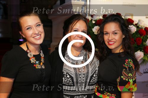Amsterdam 29 september 2014
Beau monde awards in het Amstel hotel.
Lola, moeder Xandra en Holly Brood