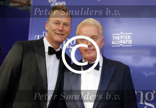 Amsterdam 11 oktober 2015
Premiere de tweeling in het nieuwe de la mar theater
Andre v Duin met partner
