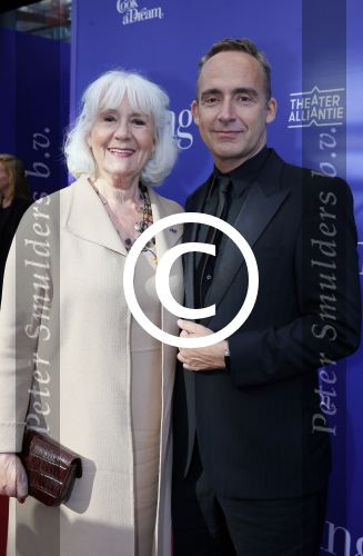 Amsterdam 11 oktober 2015
Premiere de tweeling in het nieuwe de la mar theater
Anne-Wil Blankers