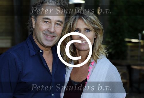 Hilversum 30 september 2015
Presentatie cd Bart Bosch. Bart zingt een liedje voor Jose Hoebee. Bart met zijn vrouw