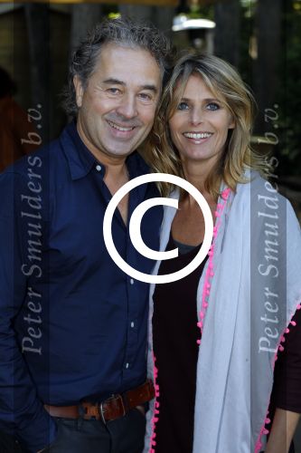 Hilversum 30 september 2015
Presentatie cd Bart Bosch. Bart zingt een liedje voor Jose Hoebee. Bart met zijn vrouw