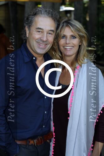 Hilversum 30 september 2015
Presentatie cd Bart Bosch. Bart zingt een liedje voor Jose Hoebee. Bart met zijn vrouw