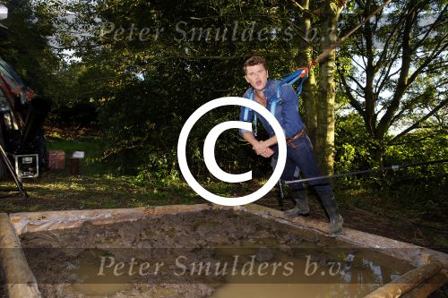 Haarzuilens 27 september 2015
Aktie om bomen te planten gepresenteerd door Beau v Erven Dorens en Angela Groothuizen.
oa Evelyn Struik Trijntje OOsterhuis Nick & Simon Marjan Berk Tineke Schouten Ruud Feltkamp en inge Ipenburg werken mee.