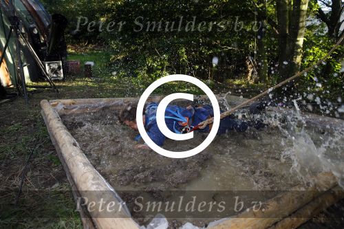 Haarzuilens 27 september 2015
Aktie om bomen te planten gepresenteerd door Beau v Erven Dorens en Angela Groothuizen.
oa Evelyn Struik Trijntje OOsterhuis Nick & Simon Marjan Berk Tineke Schouten Ruud Feltkamp en inge Ipenburg werken mee.