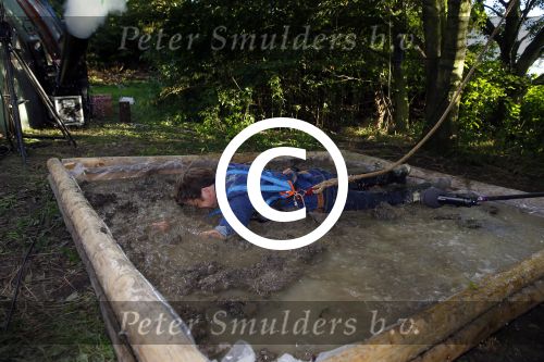 Haarzuilens 27 september 2015
Aktie om bomen te planten gepresenteerd door Beau v Erven Dorens en Angela Groothuizen.
oa Evelyn Struik Trijntje OOsterhuis Nick & Simon Marjan Berk Tineke Schouten Ruud Feltkamp en inge Ipenburg werken mee.