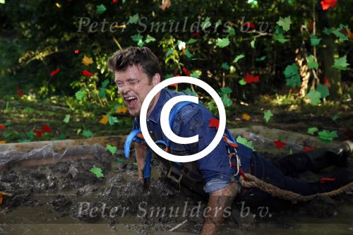 Haarzuilens 27 september 2015
Aktie om bomen te planten gepresenteerd door Beau v Erven Dorens en Angela Groothuizen.
oa Evelyn Struik Trijntje OOsterhuis Nick & Simon Marjan Berk Tineke Schouten Ruud Feltkamp en inge Ipenburg werken mee.
