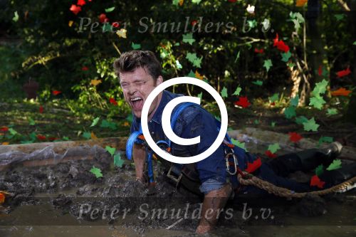 Haarzuilens 27 september 2015
Aktie om bomen te planten gepresenteerd door Beau v Erven Dorens en Angela Groothuizen.
oa Evelyn Struik Trijntje OOsterhuis Nick & Simon Marjan Berk Tineke Schouten Ruud Feltkamp en inge Ipenburg werken mee.