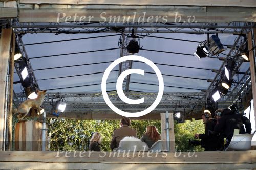 Haarzuilens 27 september 2015
Aktie om bomen te planten gepresenteerd door Beau v Erven Dorens en Angela Groothuizen.
oa Evelyn Struik Trijntje OOsterhuis Nick & Simon Marjan Berk Tineke Schouten Ruud Feltkamp en inge Ipenburg werken mee.