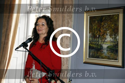 Baarn 4 oktober 2015
Presentatie boek Belinda Meuldijk in kasteel Groeneveld.
Aanwezig Thierry Duval Rob de Nijs Henriette de Nijs Julis Joshi en Robert.
Willeke Alberti krijgt het eerste boek.