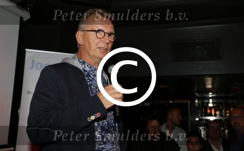 Amsterdam 30 september 2015
Boekpresenatie Joop van Tellingen in Players. Aanwezig Dennis Ria Nathalie en Fender v Tellingen alsmede rest van de familie. Schrijver van het boek Ben Groenendijk