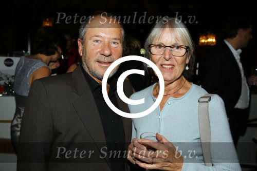 Haarlem 12 oktober 2015
Premiere meisje met het rode haar in schouwburg van haarlem.
Bill v Dijk met zijn vrouw