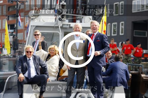 Amsterdam 19 Augustus 2015
Sail Amsterdam 2015
Boele Staal met zijn vrouw, Ed Nijpels e.a.