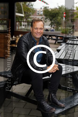 Amsterdam 7 oktober 2015
Carlo Boszhard en zijn vriend Herald bij de presentatie van zijn nieuwe programma.