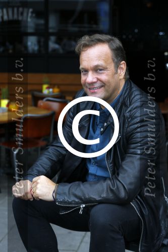 Amsterdam 7 oktober 2015
Carlo Boszhard en zijn vriend Herald bij de presentatie van zijn nieuwe programma.
