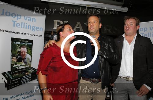 Amsterdam 30 september 2015
Boekpresenatie Joop van Tellingen in Players. Aanwezig Dennis Ria Nathalie en Fender v Tellingen alsmede rest van de familie. Carlo Boszhard en Evert Santegoeds nemen boeken in ontvangst